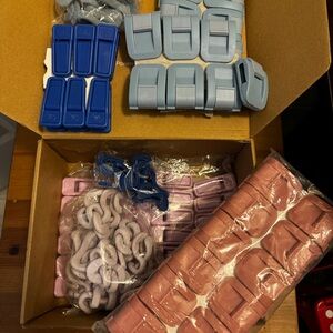 Joy Mangano’s Colorful Plastic huggable Clips Set